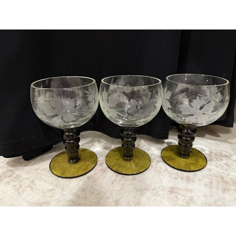 Set of 3 Vtg Roemer German Wine Glasses Etched Grape Clear Bowl Green Ribbed Ste